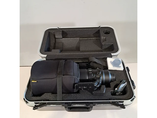 Camera lens, nikon, af-s nikkor 600mm 1:4e fl ed vr - afbeelding 10 van  10