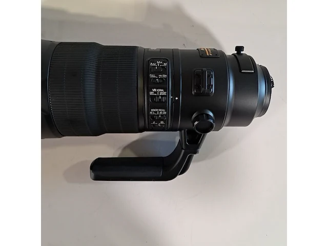 Camera lens, nikon, af-s nikkor 600mm 1:4e fl ed vr - afbeelding 6 van  10