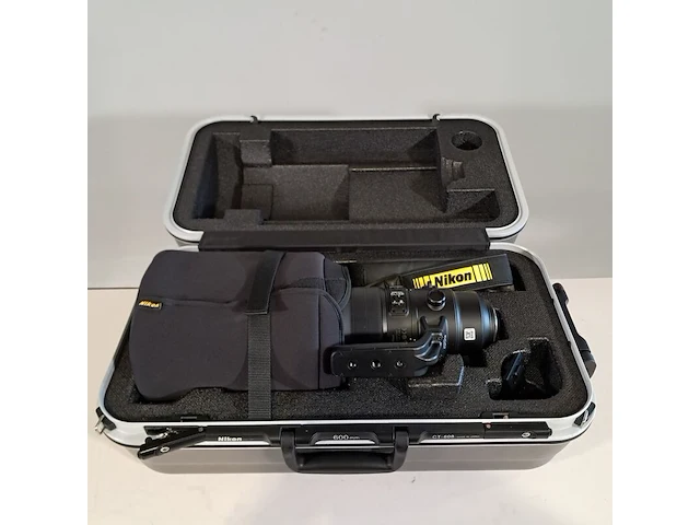 Camera lens, nikon, af-s nikkor 600mm 1:4e fl ed vr - afbeelding 10 van  10