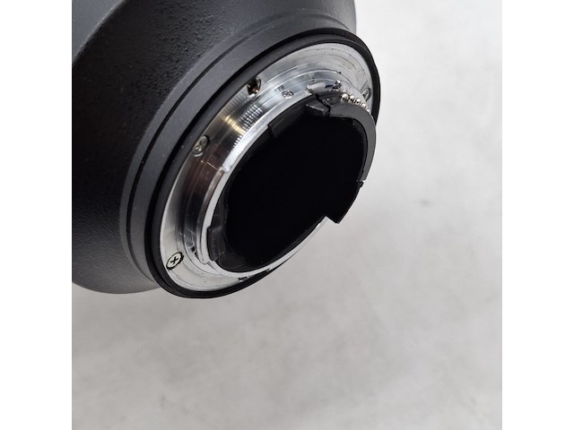 Camera lens, nikon, af-s nikor 600mm 1:4e fl ed - afbeelding 9 van  10