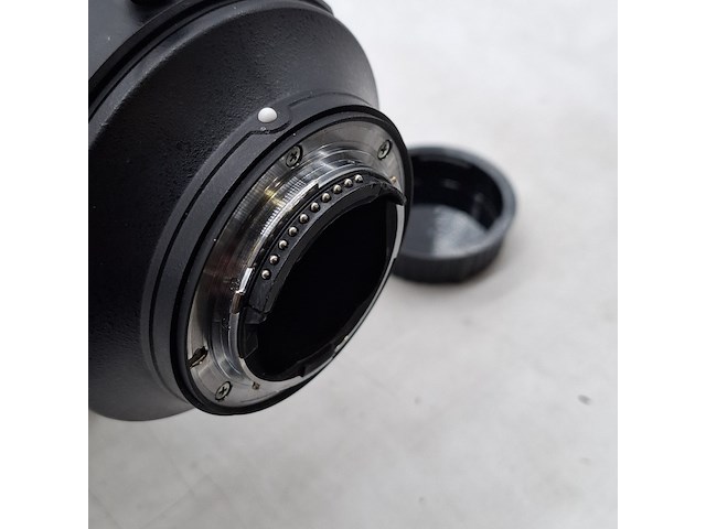 Camera lens, nikon, af-s nikor 600mm 1:4e fl ed - afbeelding 10 van  10