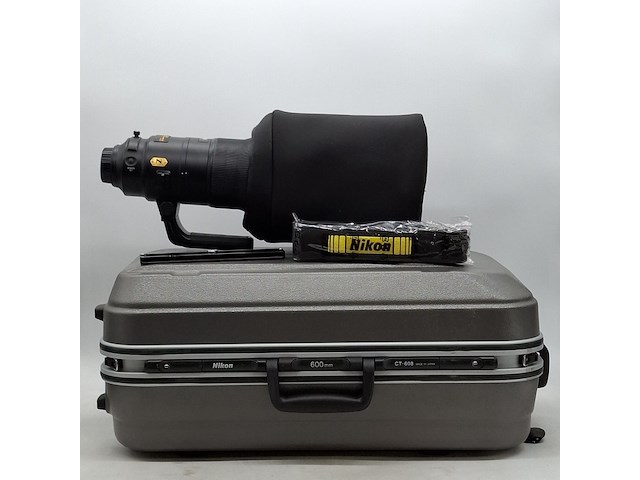 Camera lens, nikon, af-s nikor 600mm 1:4e fl ed - afbeelding 1 van  11
