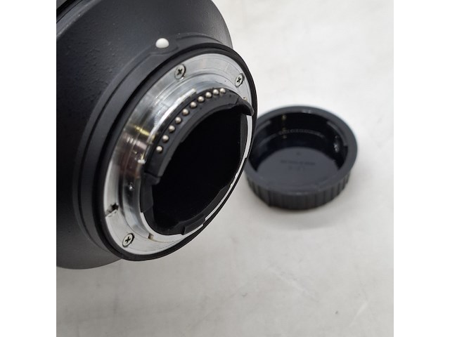Camera lens, nikon, af-s nikor 600mm 1:4e fl ed - afbeelding 10 van  10