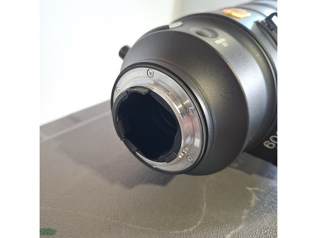 Camera lens, nikon, af-s nikor 600mm 1:4e fl ed - afbeelding 9 van  10