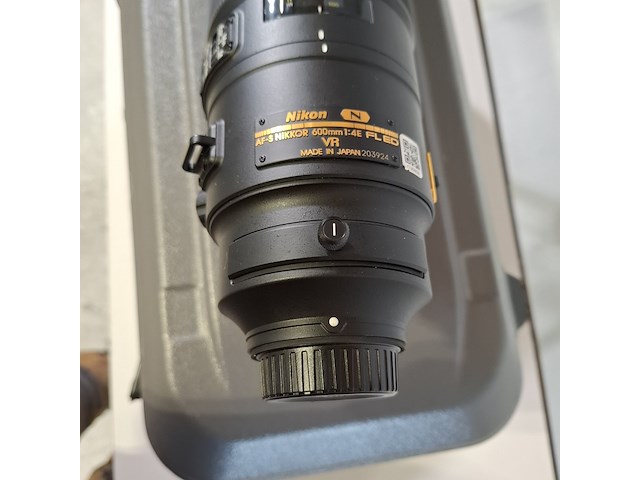 Camera lens, nikon, af-s nikor 600mm 1:4e fl ed - afbeelding 6 van  10
