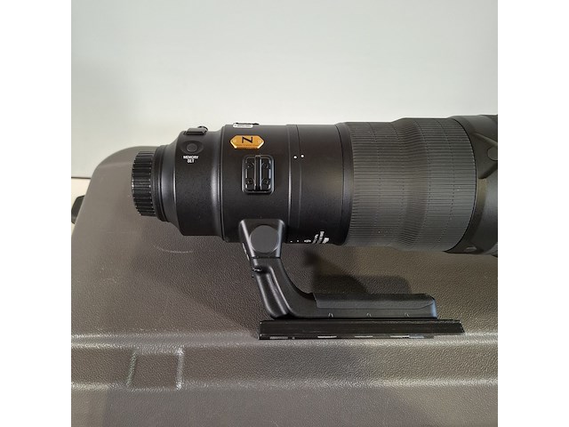 Camera lens, nikon, af-s nikor 600mm 1:4e fl ed - afbeelding 7 van  10