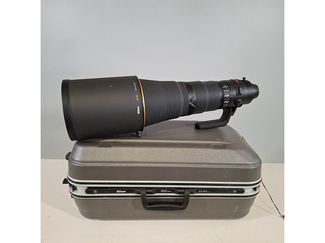 Camera lens, nikon, af-s nikor 600mm 1:4e fl ed - afbeelding 1 van  10