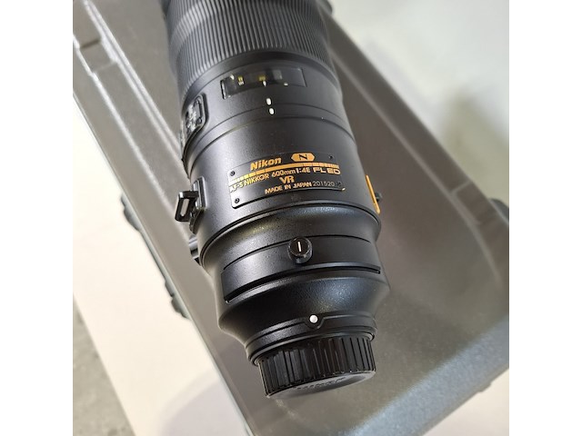 Camera lens, nikon, af-s nikor 600mm 1:4e fl ed - afbeelding 6 van  10