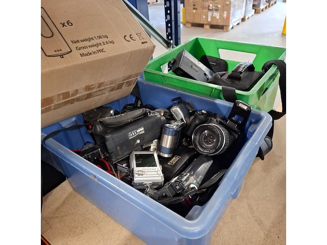 Camera's, o.a lumix, canon, kodak, sony - afbeelding 10 van  10