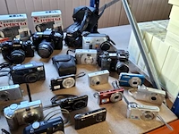 Camera's, o.a. nikon, sony, canon, panasonic, minolta - afbeelding 8 van  8