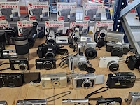 Camera's, o.a. nikon, sony, jvc, canon - afbeelding 3 van  12