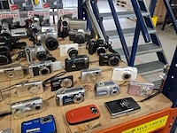 Camera's, o.a. nikon, sony, jvc, canon - afbeelding 4 van  12