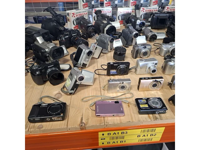 Camera's, o.a. nikon, sony, jvc, canon - afbeelding 9 van  12