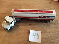 Camion elf - afbeelding 2 van  4