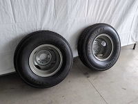 Camper - pickup - dually - wielen- banden - velgen - afbeelding 1 van  6