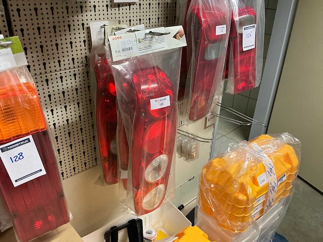 Camper achterlicht (2x) - afbeelding 1 van  5