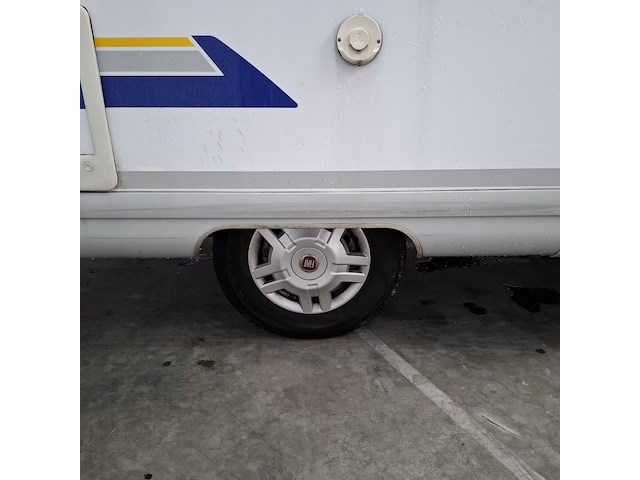 Camper, buerstner, teilintegriert, 2004 - afbeelding 11 van  70