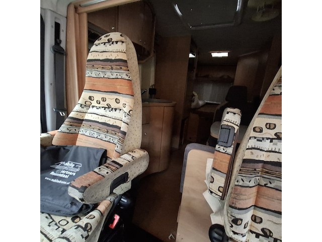 Camper, buerstner, teilintegriert, 2004 - afbeelding 27 van  70