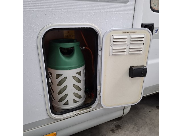 Camper, buerstner, teilintegriert, 2004 - afbeelding 33 van  70