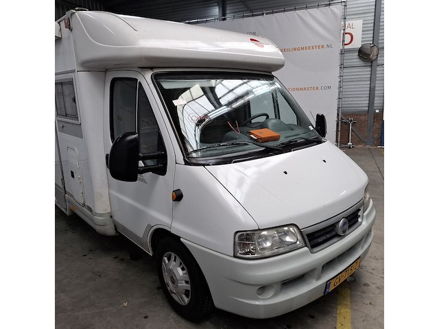 Camper, buerstner, teilintegriert, 2004 - afbeelding 23 van  70