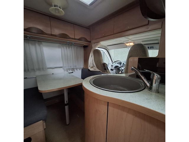 Camper, buerstner, teilintegriert, 2004 - afbeelding 40 van  70