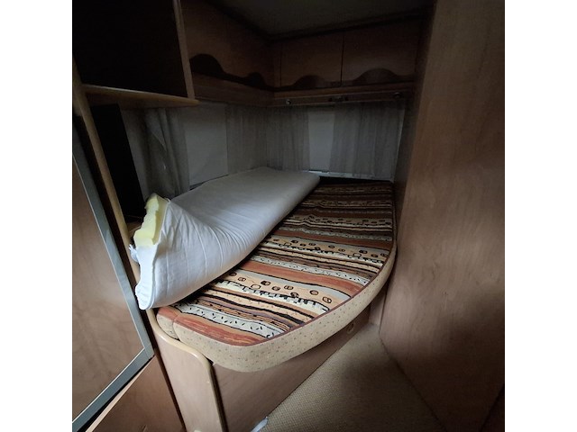 Camper, buerstner, teilintegriert, 2004 - afbeelding 43 van  70