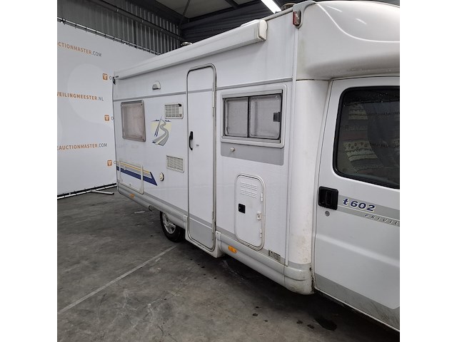 Camper, buerstner, teilintegriert, 2004 - afbeelding 34 van  70