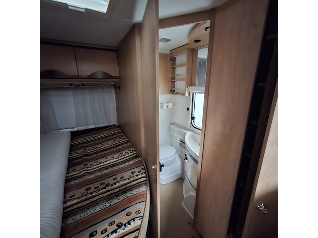 Camper, buerstner, teilintegriert, 2004 - afbeelding 47 van  70
