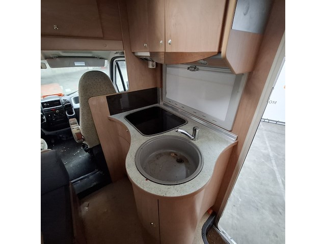Camper, buerstner, teilintegriert, 2004 - afbeelding 50 van  70