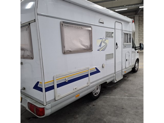 Camper, buerstner, teilintegriert, 2004 - afbeelding 56 van  70