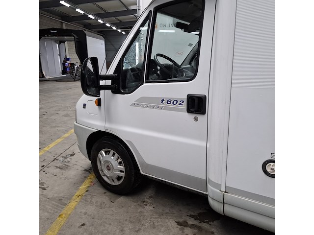 Camper, buerstner, teilintegriert, 2004 - afbeelding 70 van  70