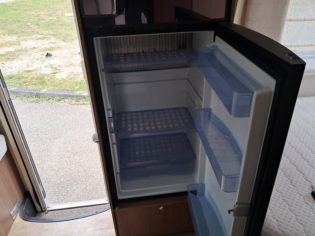 Camper, bürstner, bt7001, 2015 - afbeelding 91 van  116