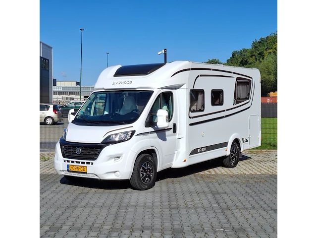 Camper, capron, t6900qb/t339, 2020 - afbeelding 1 van  131