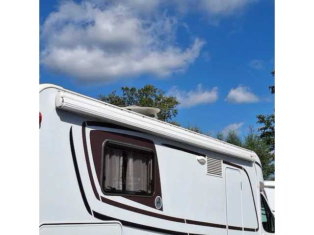 Camper, capron, t7400 qb, 2020 - afbeelding 10 van  126