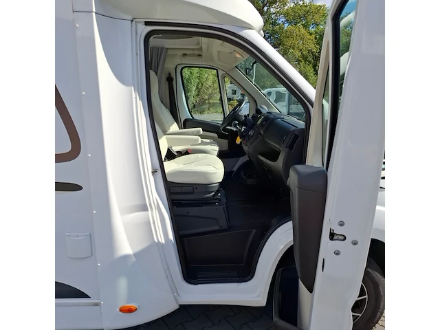 Camper, capron, t7400 qb, 2020 - afbeelding 56 van  126