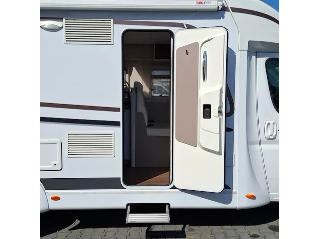 Camper, capron, t7400 qb, 2020 - afbeelding 67 van  126
