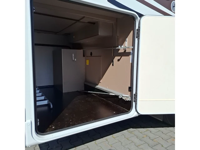 Camper, capron, t7400 qb, 2020 - afbeelding 123 van  126