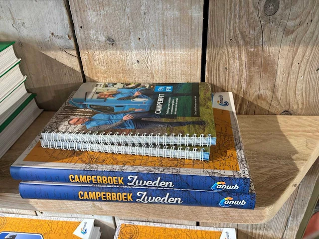 Camper en camperboeken (15x) - afbeelding 1 van  3