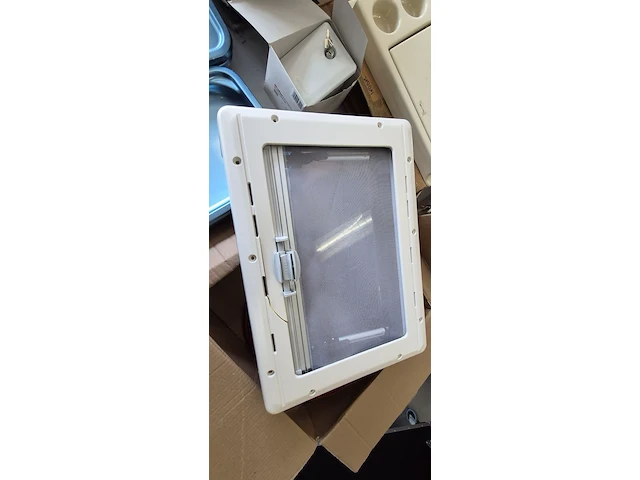 Camper en caravan onderdelen inclusief palletbox, o.a. dometic, reimo - afbeelding 5 van  18