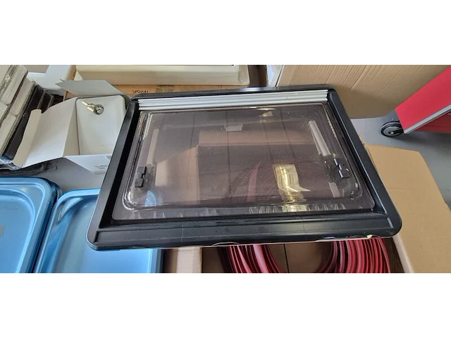Camper en caravan onderdelen inclusief palletbox, o.a. dometic, reimo - afbeelding 11 van  18
