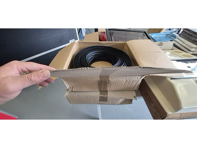 Camper en caravan onderdelen inclusief palletbox, o.a. dometic, reimo - afbeelding 13 van  18