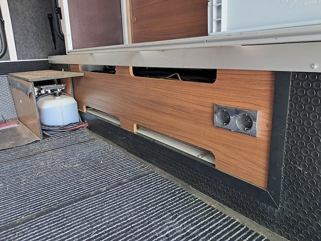 Camper, niesmann-bischoff, arto 79le, 2014 - afbeelding 110 van  173