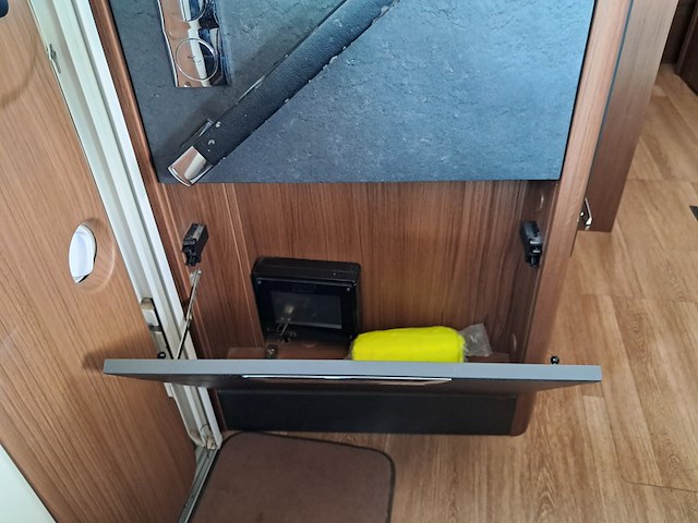 Camper, niesmann-bischoff, arto 79le, 2014 - afbeelding 132 van  173