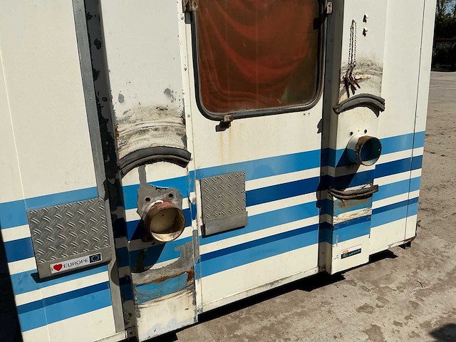 Camper unit/box voor mercedes-benz unimog - afbeelding 32 van  40