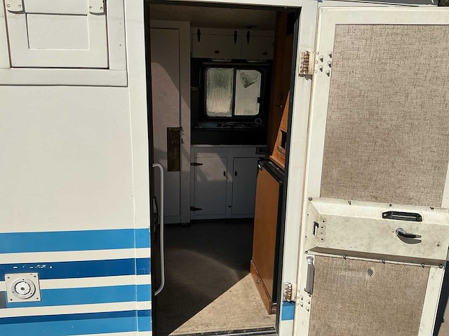 Camper unit/box voor mercedes-benz unimog - afbeelding 3 van  38