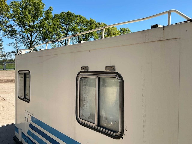 Camper unit/box voor mercedes-benz unimog - afbeelding 30 van  38