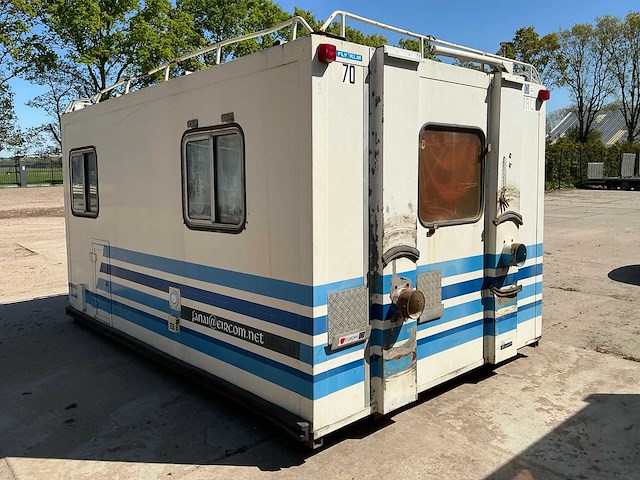 Camper unit/box voor mercedes-benz unimog - afbeelding 34 van  38