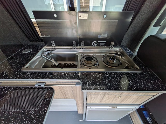 Camper , volkswagen, t5, grijs / chroom, 2011 - afbeelding 25 van  38