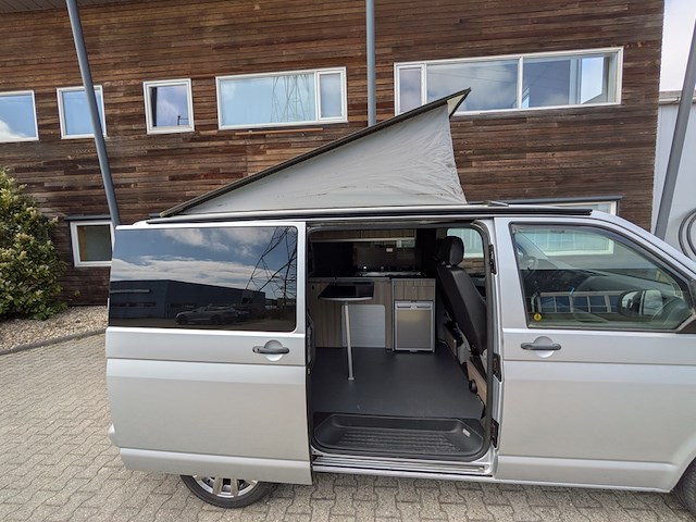 Camper , volkswagen, t5, grijs / chroom, 2011 - afbeelding 30 van  38