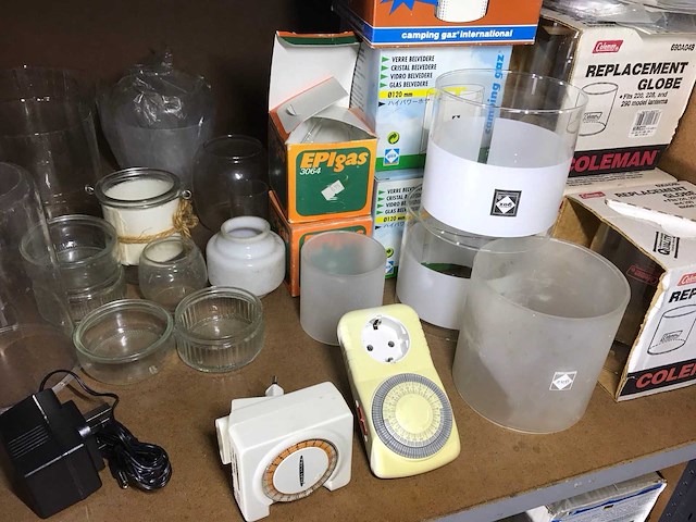 Campinggaz campinglampglazen en divers - afbeelding 3 van  5